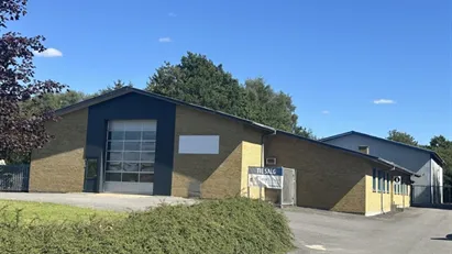Velbeliggende industriejendom i Vejen udlejes Velbeliggende industriejendom i Vejen udlejes